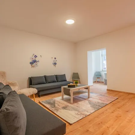 Apartamento In 2 Minuten Am Bahnhof - Traumhaftes Mitten In Halle No3 *