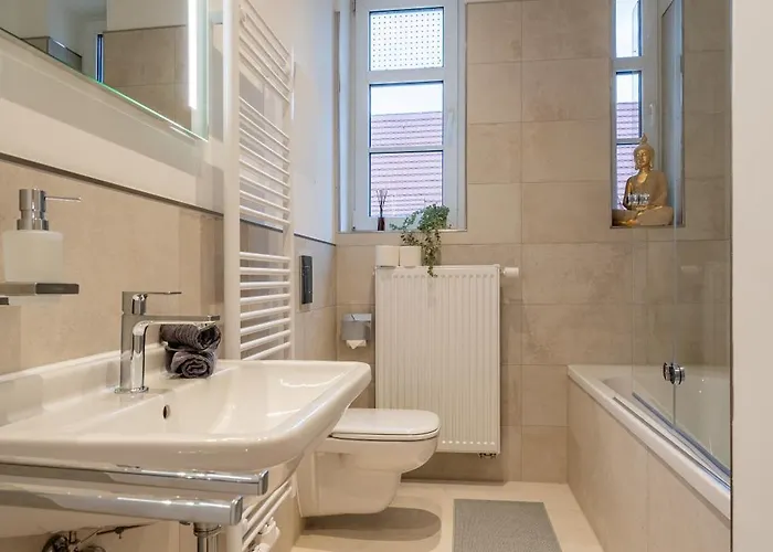 In 2 Minuten Am Bahnhof - Traumhaftes Mitten In Halle No3