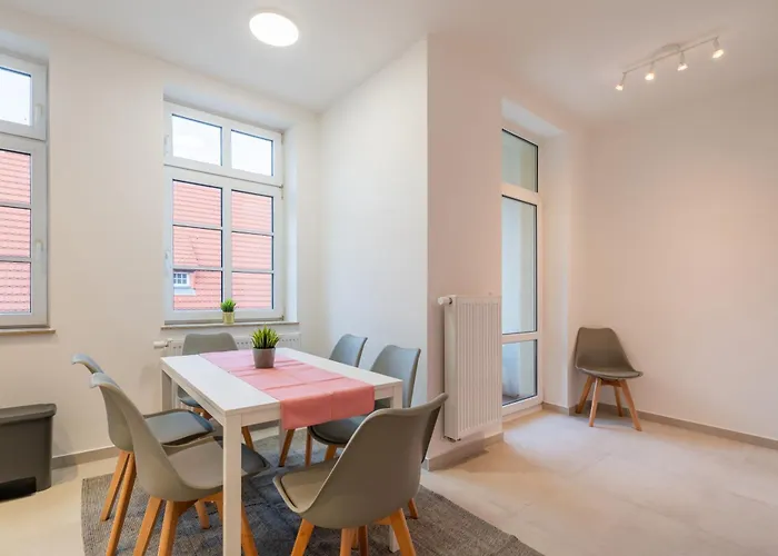 In 2 Minuten Am Bahnhof - Traumhaftes Mitten In Halle No3 Appartement