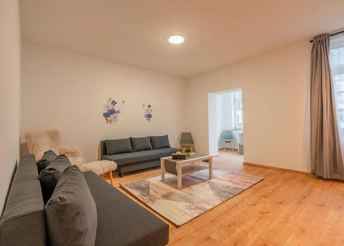 Appartement In 2 Minuten Am Bahnhof - Traumhaftes Mitten In Halle No3 *