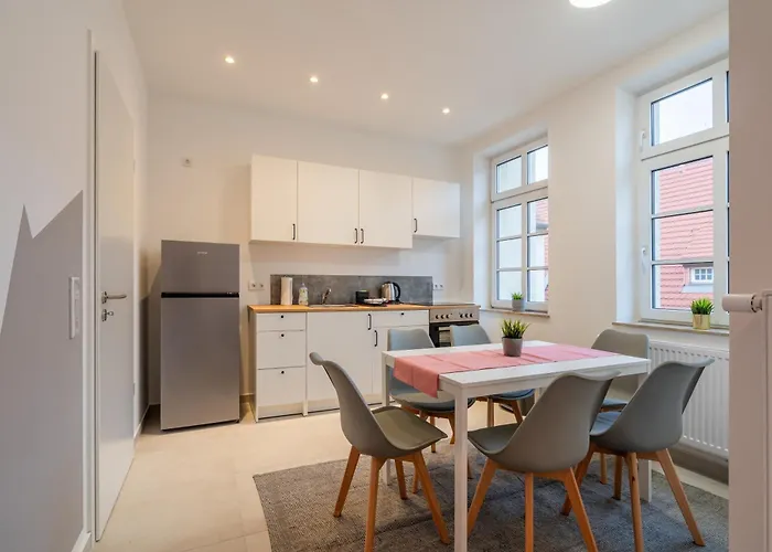 In 2 Minuten Am Bahnhof - Traumhaftes Mitten In Halle No3 Apartment